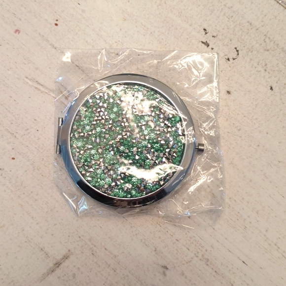 Compact purse mirror - Picture 1 of 5